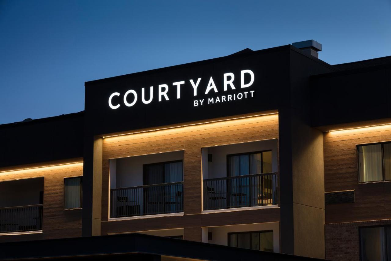 Courtyard Salt